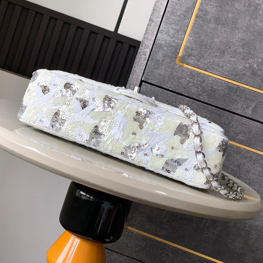 Chanel Classic 11.12 Handbag(high-end grade)