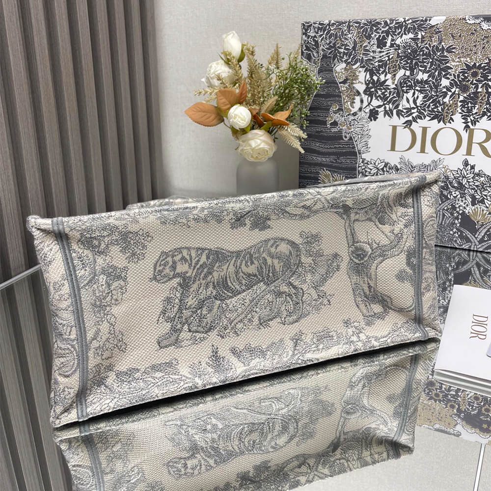 Medium Dior Book Tote