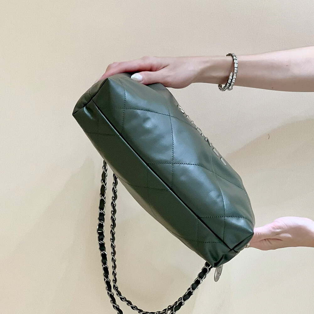 CHANEL 22 HANDBAG(Tax-Free Grade)