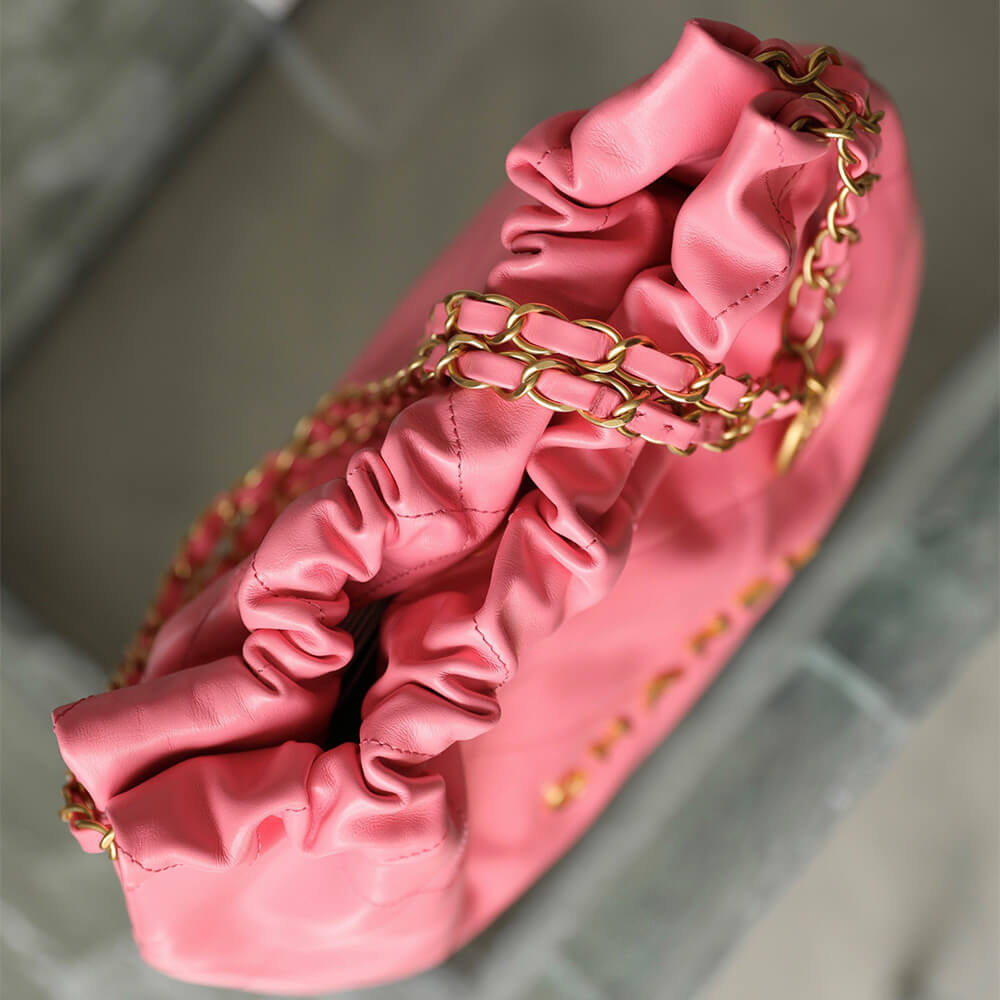 CHANEL 22 SMALL HANDBAG(high-end grade)