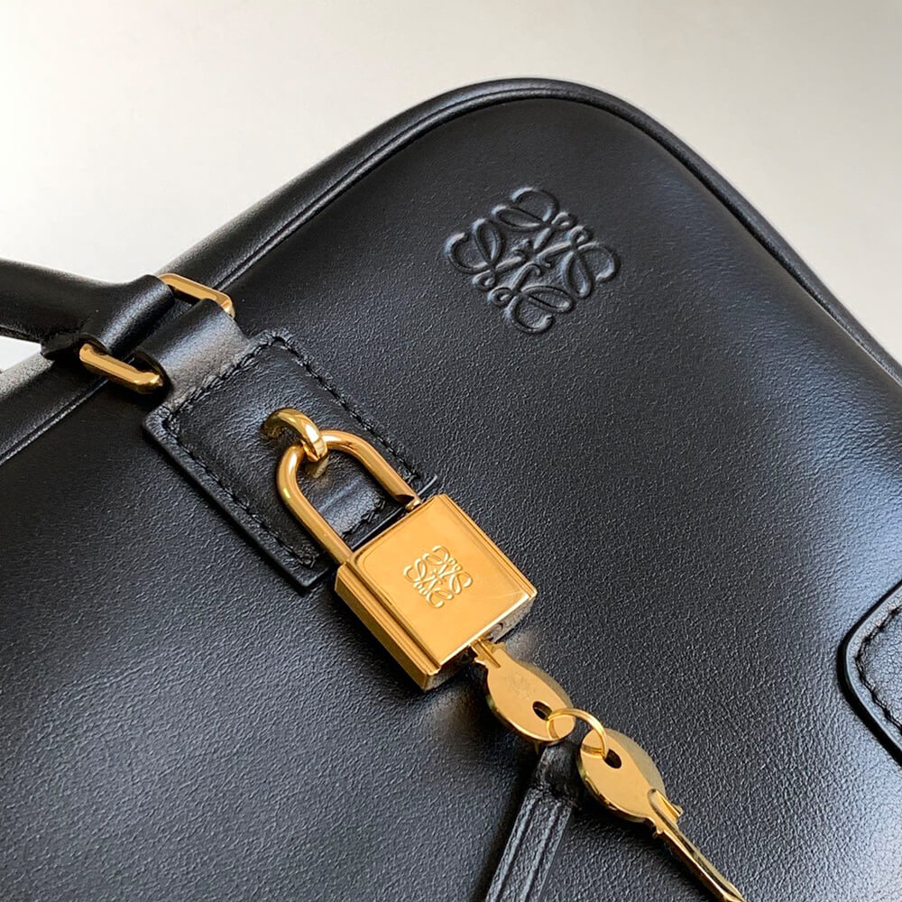 LOEWE Amazona 28 bag in nappa calfskin(TAX-FREE GRADE)