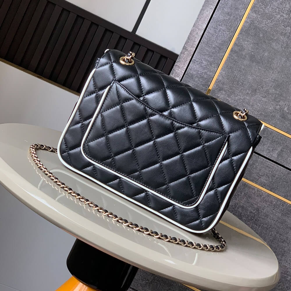 CHANEL Small Flap Bag(HIGH-END GRADE)