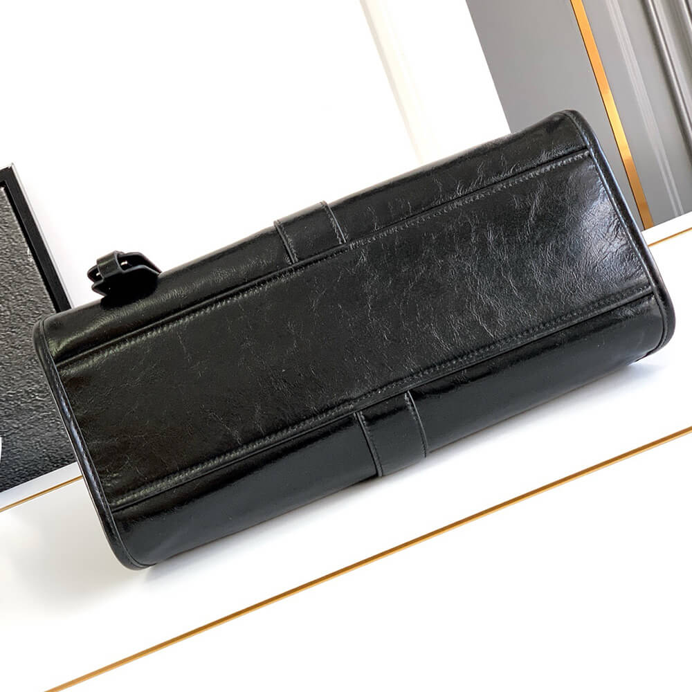 Prada Medium leather tote bag(high-end grade)