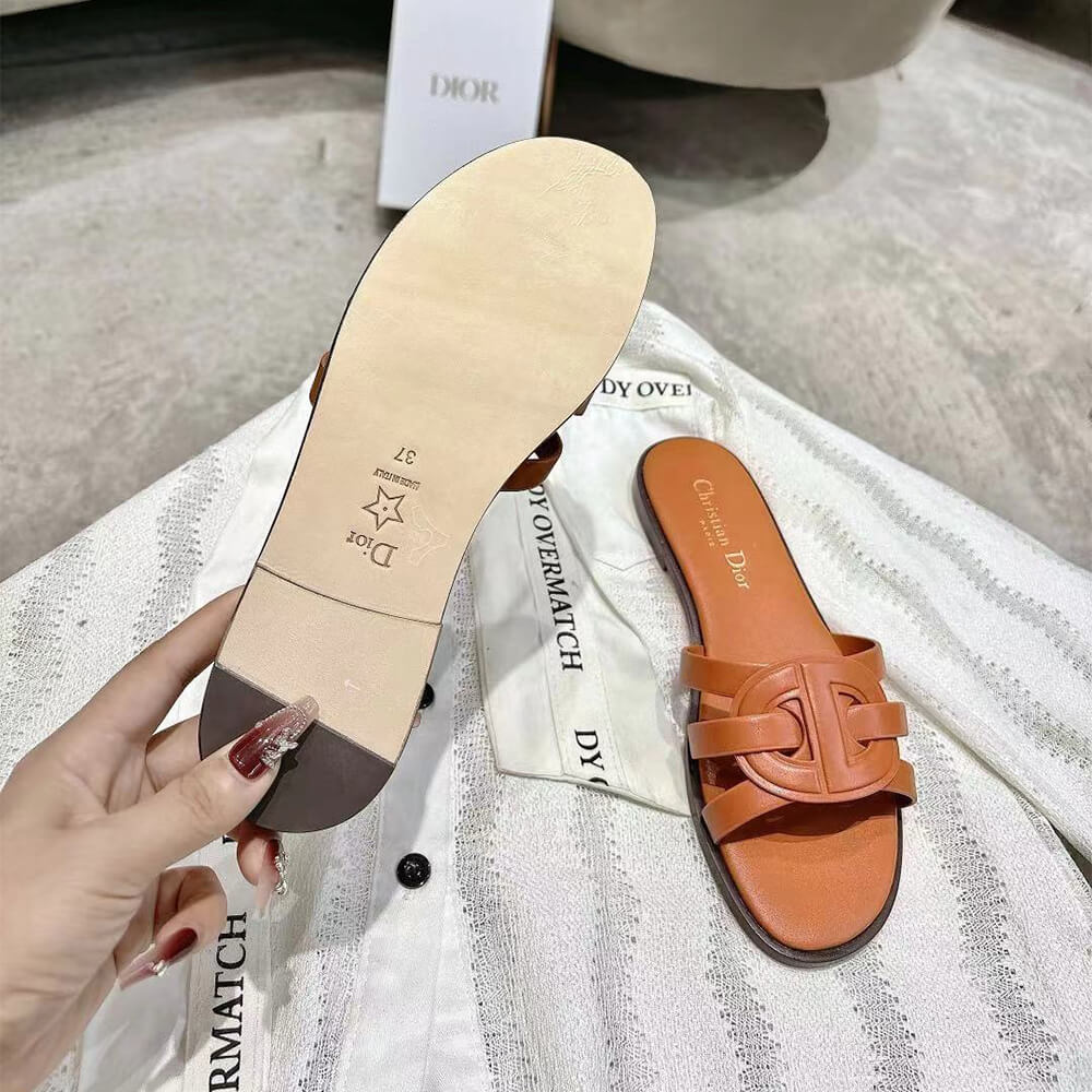 DIOR D-Club Slide