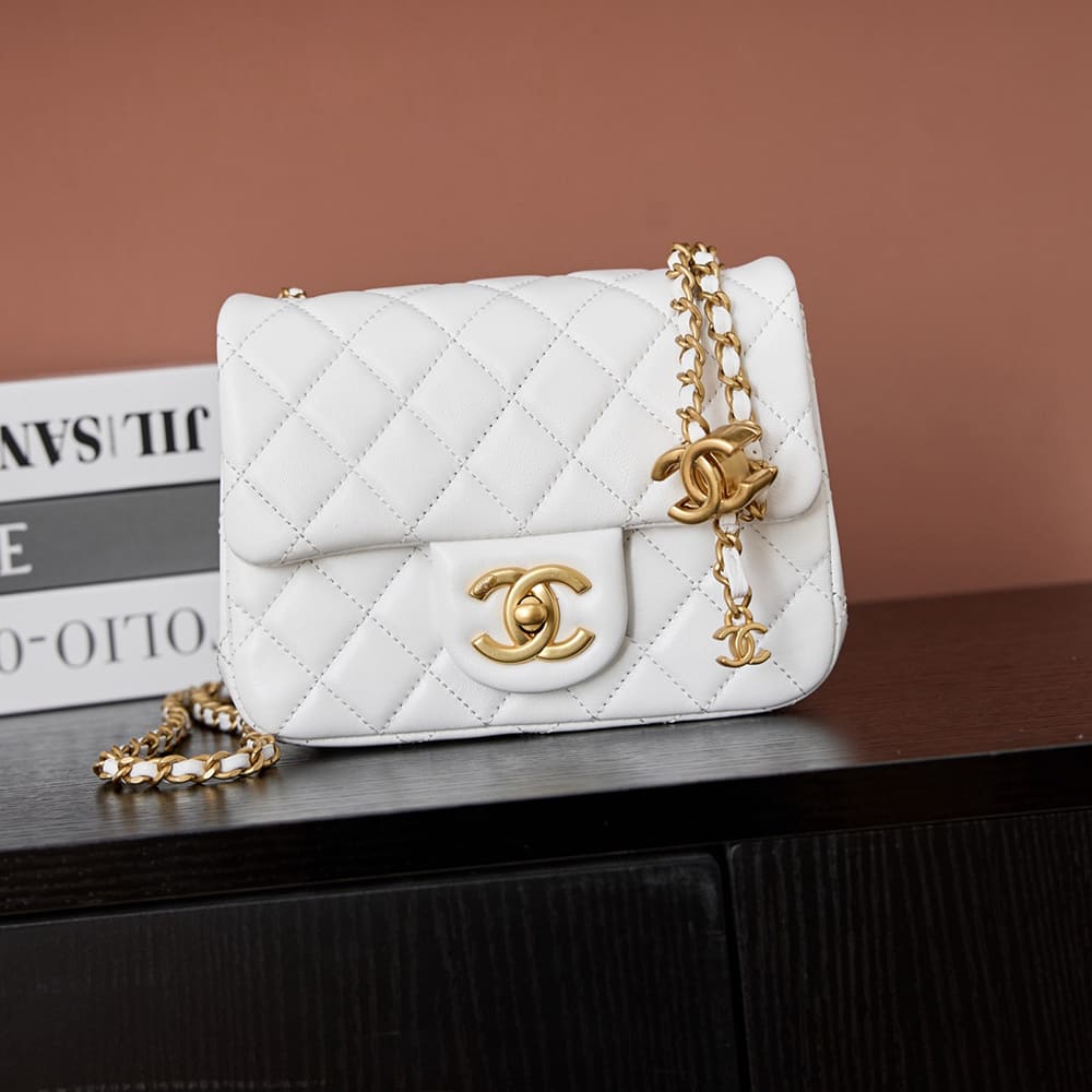 CHANEL Mini Flap Bag(HIGH-END GRADE)