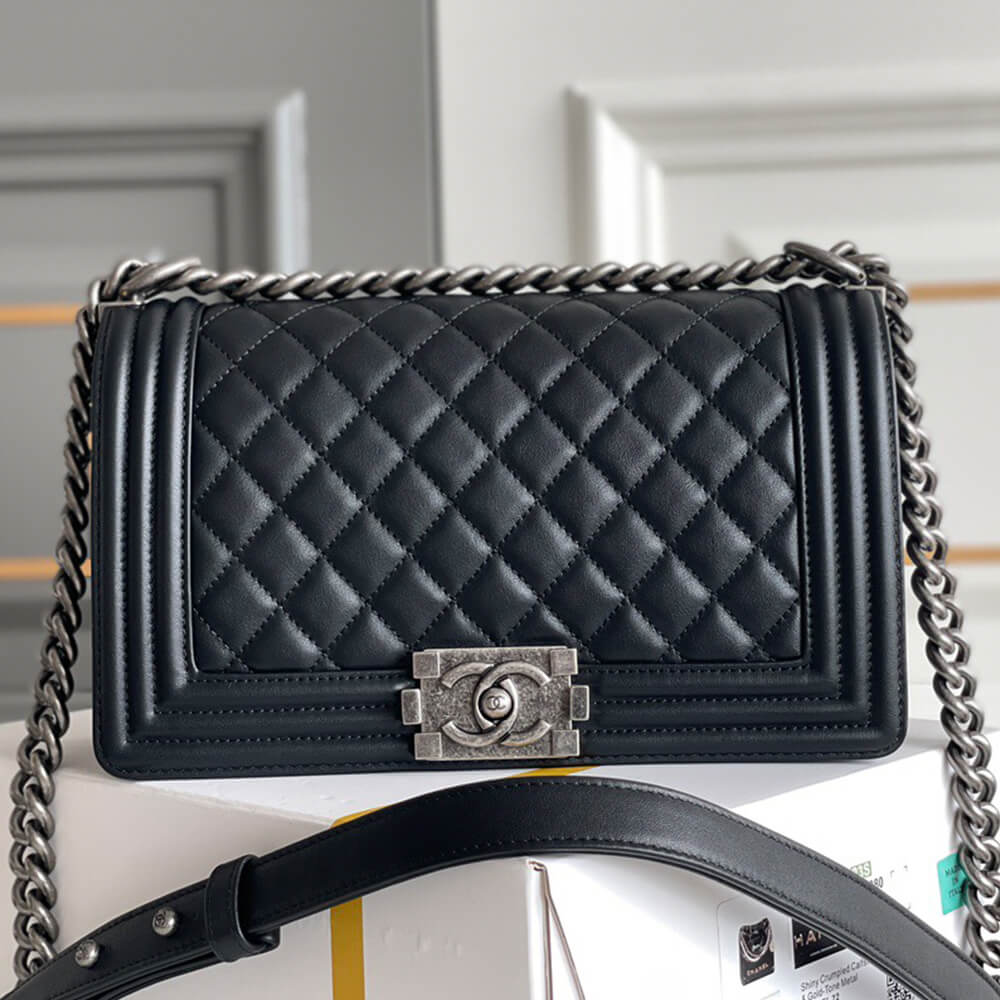 BOY CHANEL Handbag(HIGH-END GRADE)