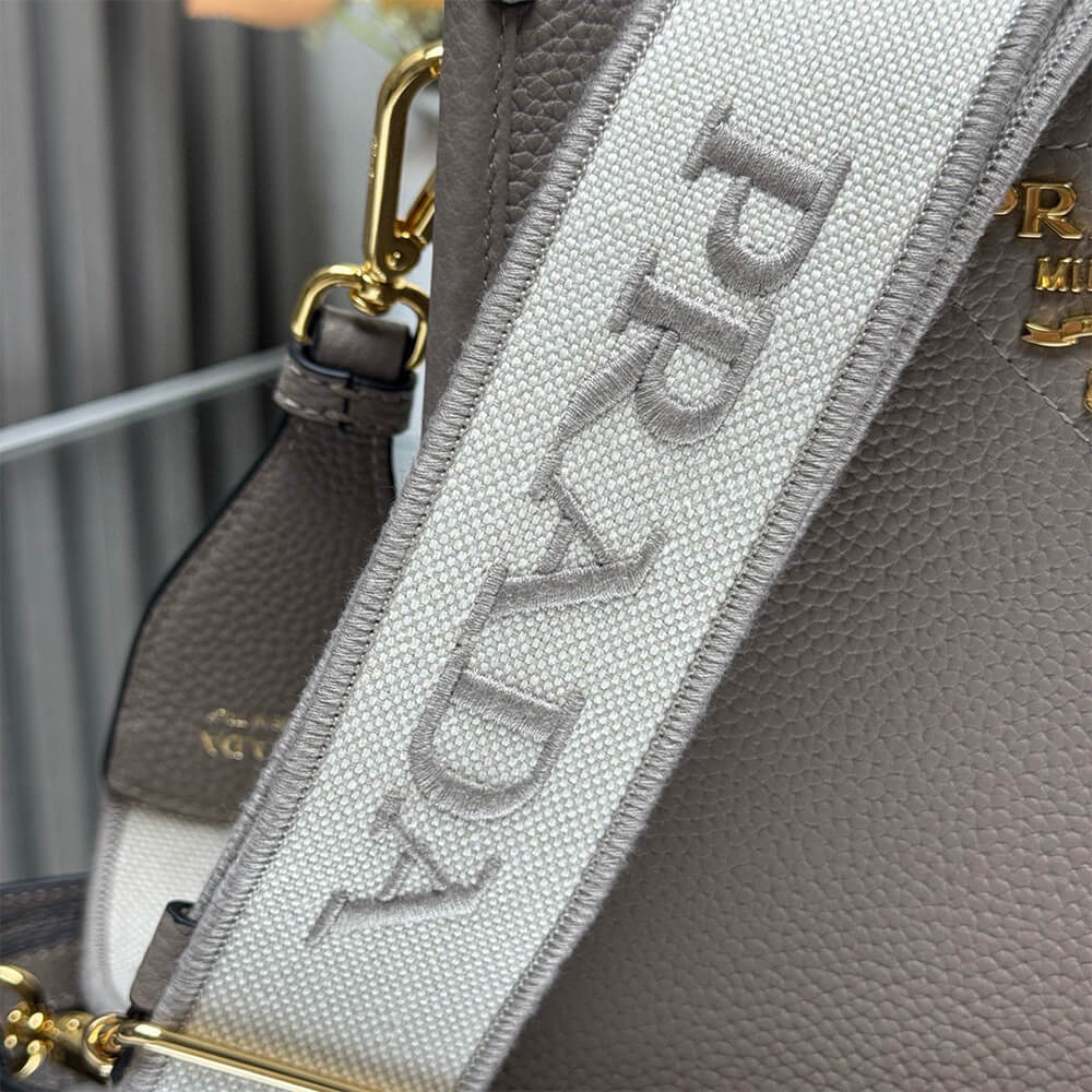 Prada Leather mini shoulder bag(HIGH-END GRADE)