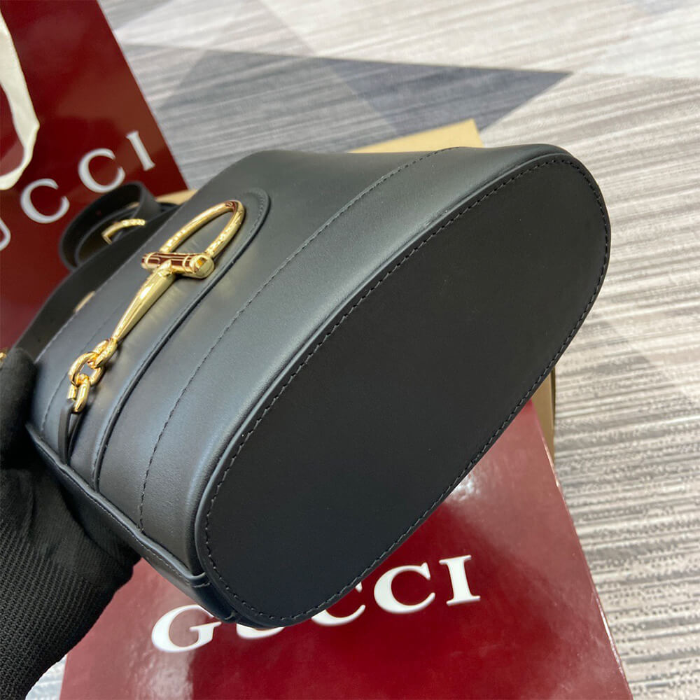 Gucci 73 mini bucket bag