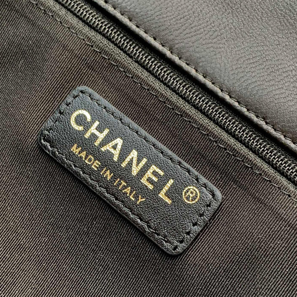 Chanel Bag on 25 Fashion Show(HIGH-END GRADE)
